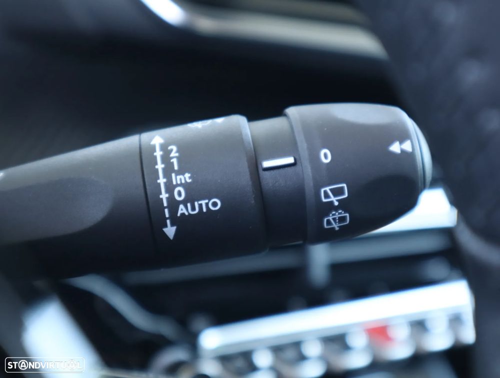Peugeot 2008 1.2 PureTech Style - 39