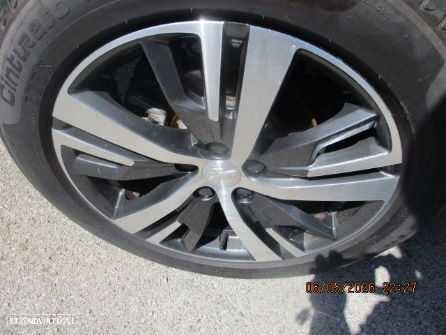 Peugeot 3008 BlueHDi 130 Stop & Start EAT8 Active - 9
