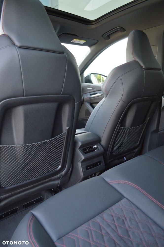 Audi Q6 e-tron - 14