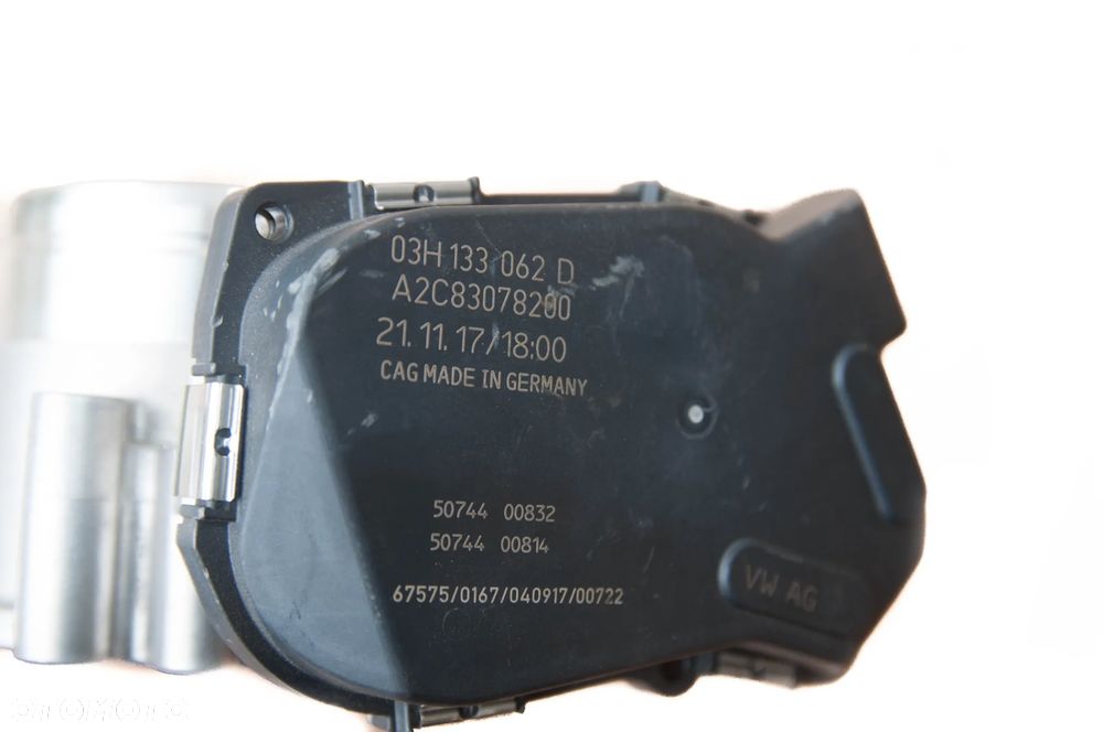 PRZEPUSTNICA POWIETRZA AUDI SKODA VW 03H133062D OE NOWA - 2