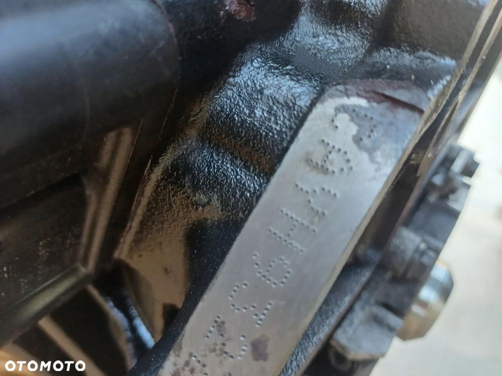 Dół silnika 1.6 TDI CAY Blok silnika Wał tłoki 03L021AL  80HBH V300 - 11