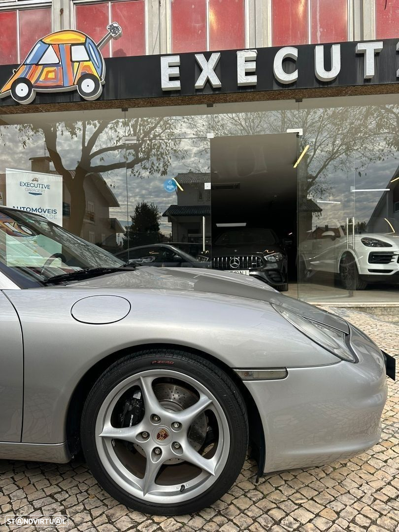 Porsche 911 (996) Carrera - 5