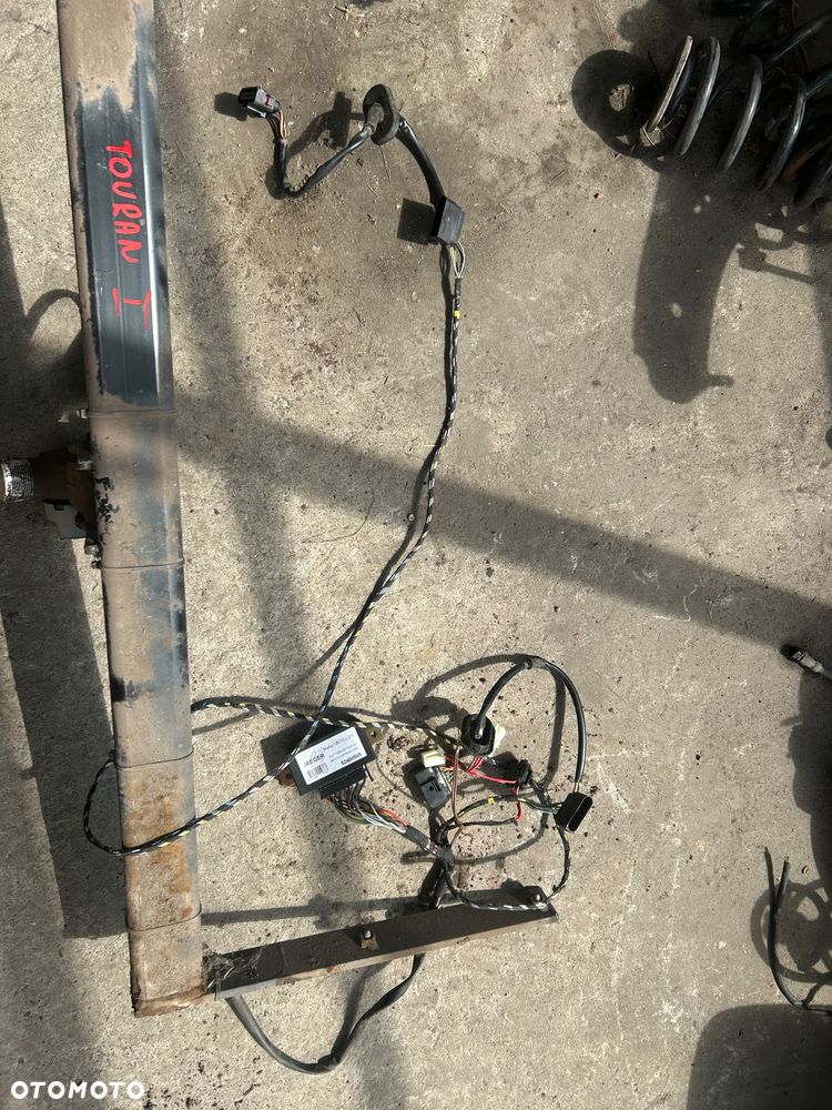 Hak komplet VW Touran 1T0 BOSAL wypinany z wiązkami pod lampy - 3