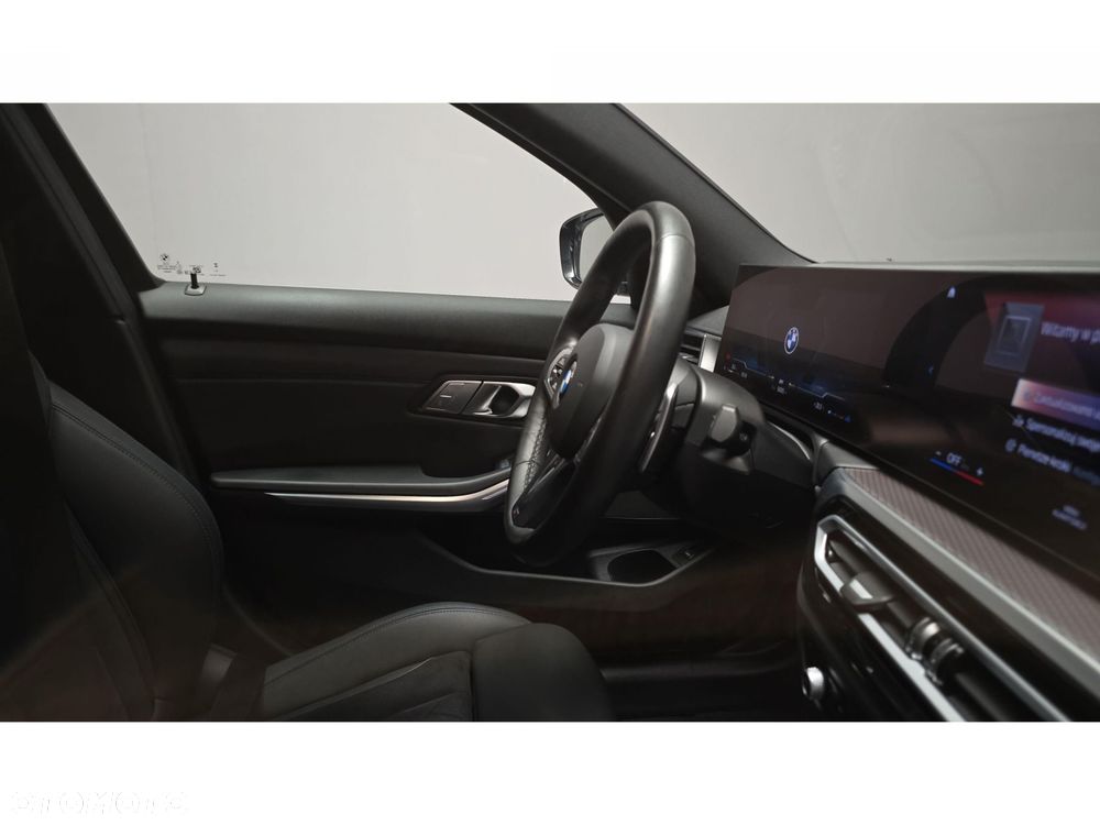 BMW Seria 3 320d xDrive M Sport - 28