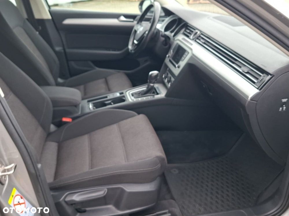 Volkswagen Passat 2.0 TDI BMT Comfortline DSG - 22