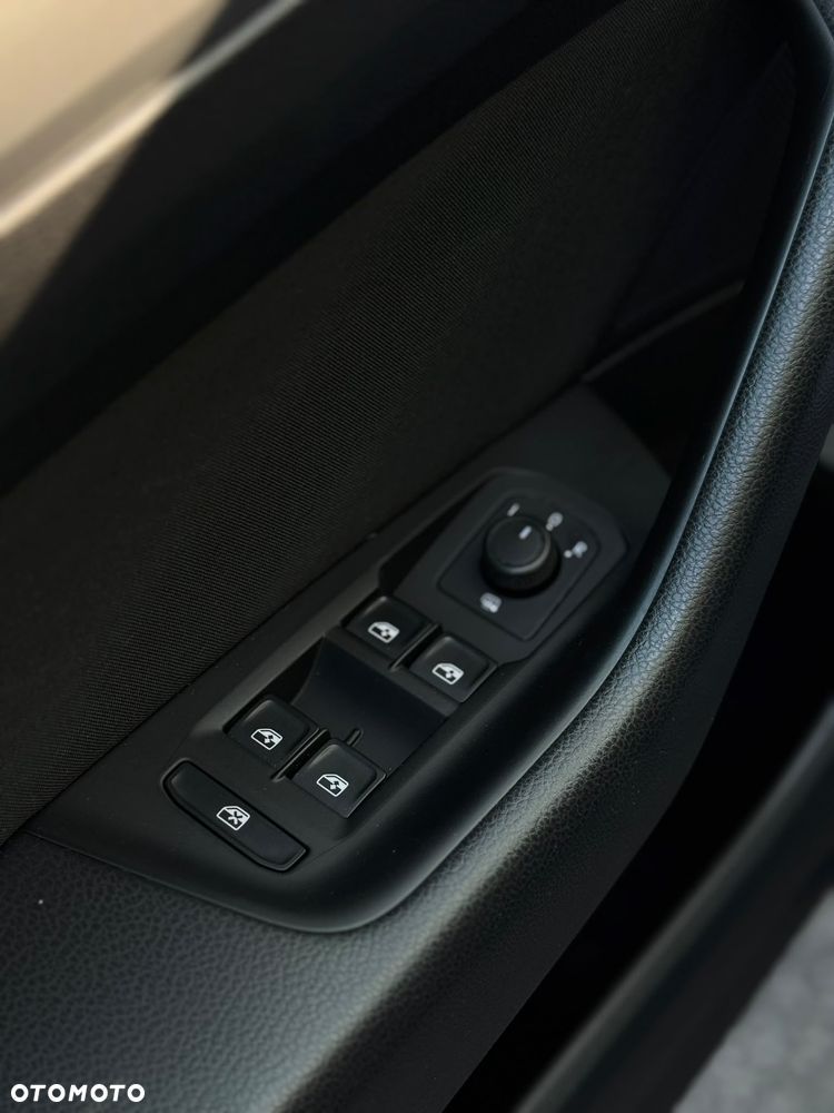 Volkswagen Passat - 17