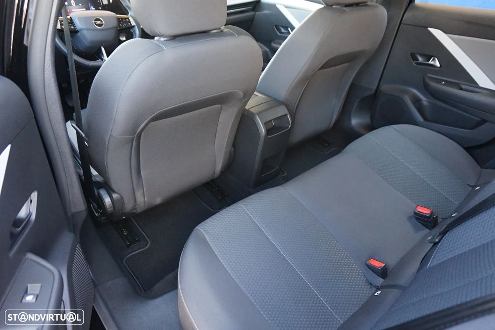 Opel Astra 1.5 D Business - 14