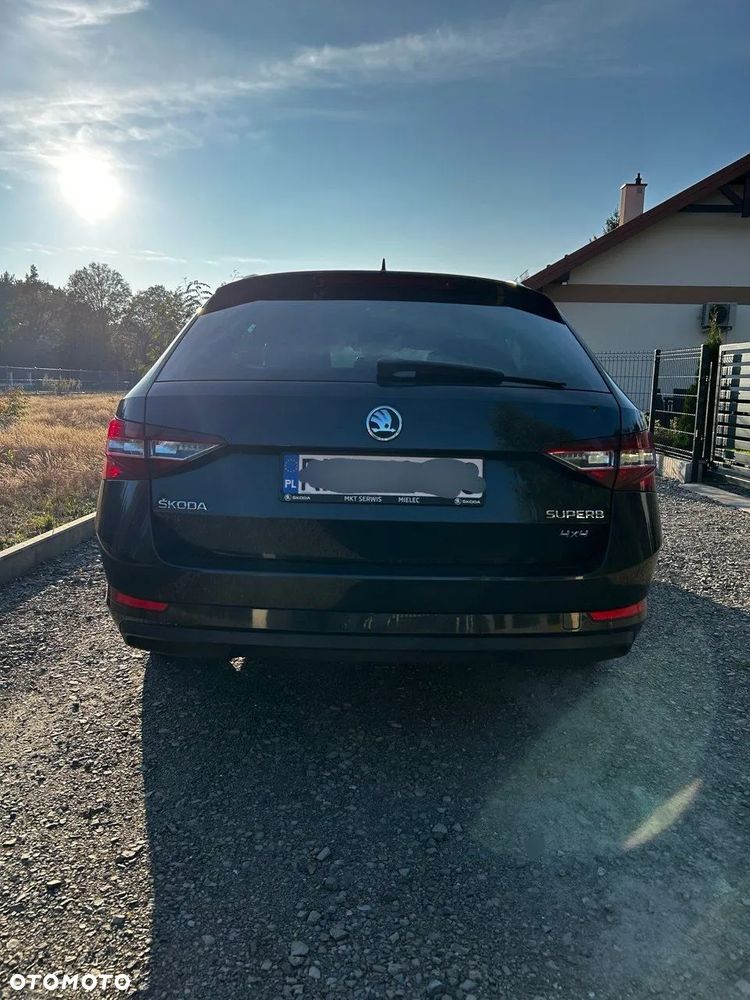 Skoda Superb 2.0 TDI 4x4 Style DSG - 5