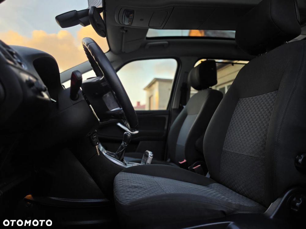 Ford Galaxy - 14