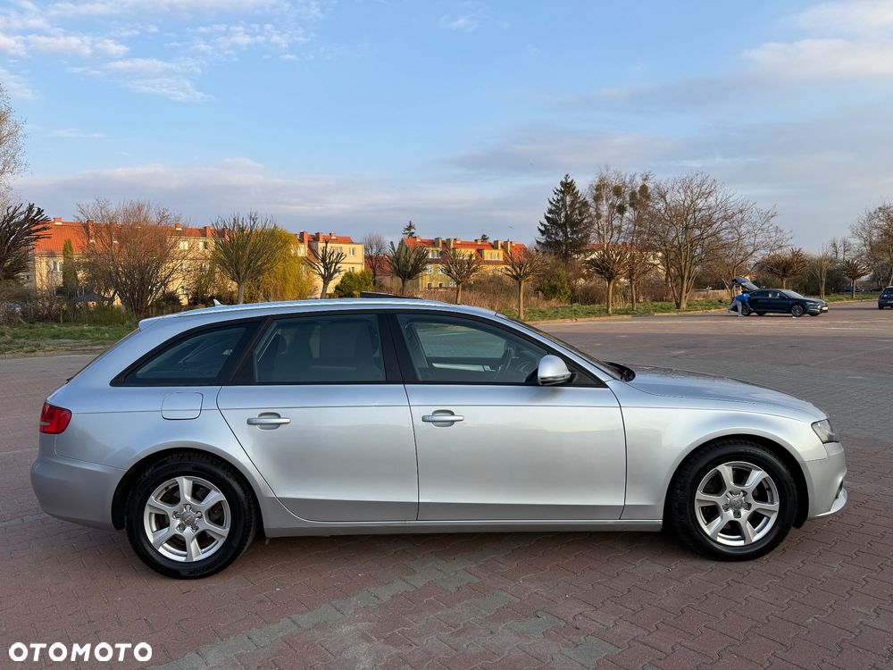 Audi A4 Avant - 5