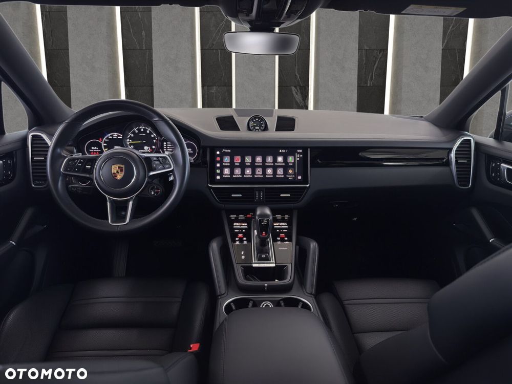 Porsche Cayenne - 13