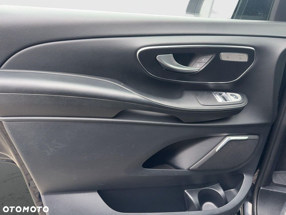 Mercedes-Benz Klasa V 250 (BlueTEC) d Avantgarde 7G-Tronic (d³ugi) - 22