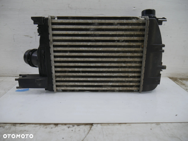 chłodnica powietrza intercooler CLIO IV 144963014R