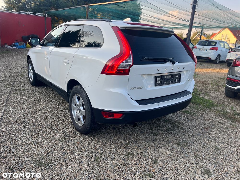 Volvo XC 60 DRIVe R-Design - 7