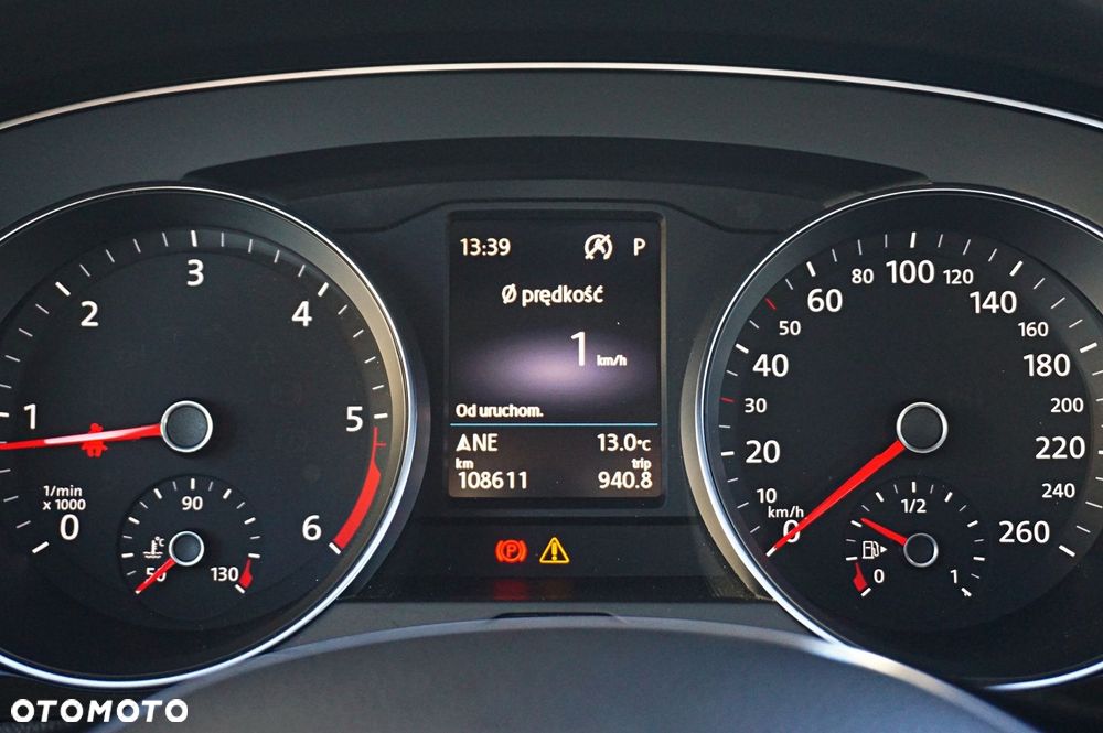 Volkswagen Passat - 29