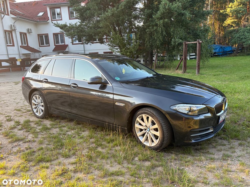 BMW Seria 5 520d xDrive Sport - 6