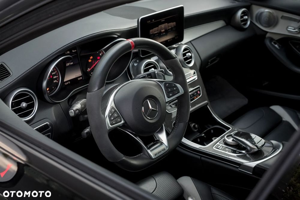 Mercedes-Benz Klasa C AMG 63 S AMG Speedshift 7G-MCT - 15