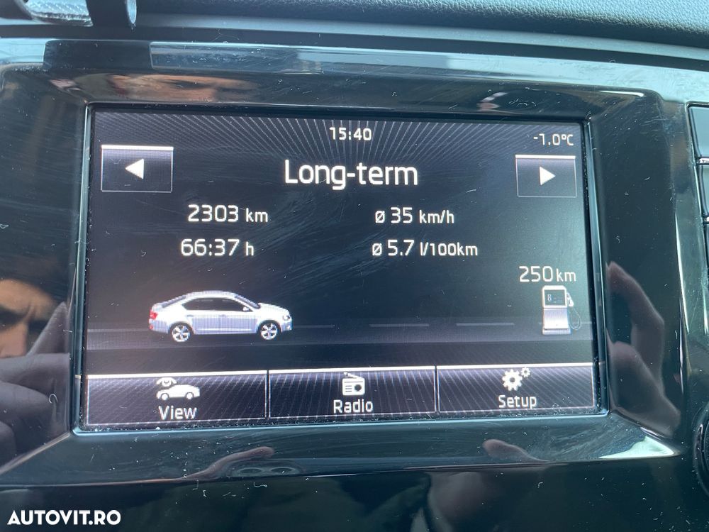 Skoda Octavia 1.6 TDI STYLE DSG - 13