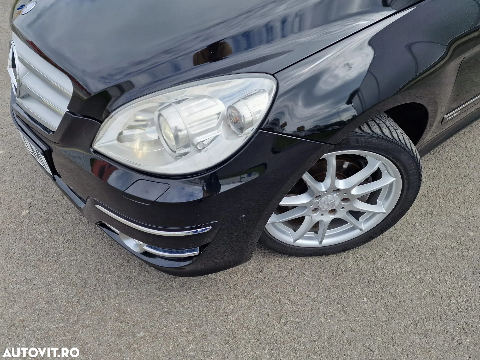 Mercedes-Benz B - 38