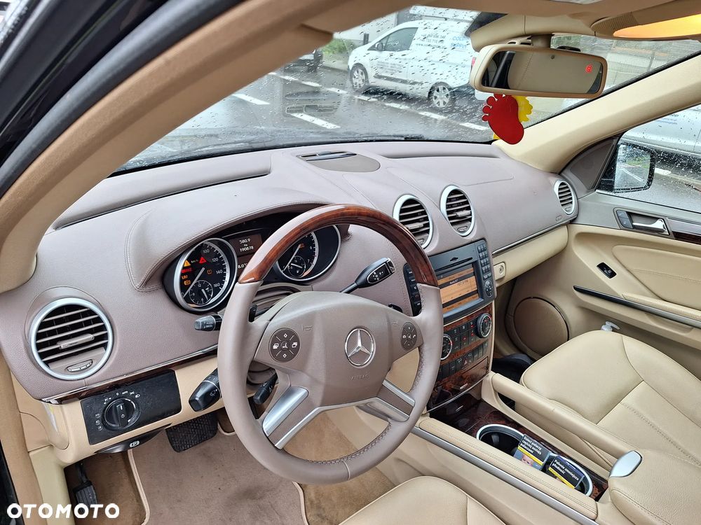 Mercedes-Benz GL 450 4Matic 7G-TRONIC - 7