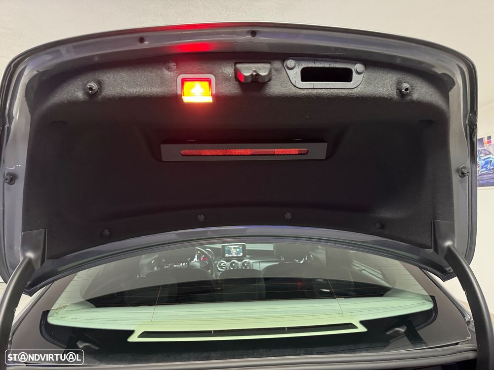 Mercedes-Benz C 220 d Avantgarde Aut. - 32