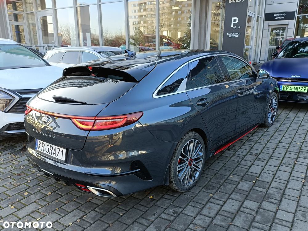 Kia ProCeed - 5