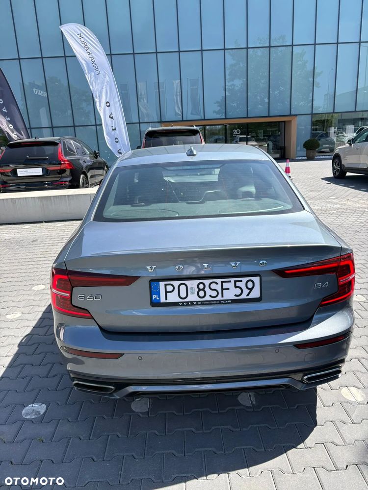 Volvo S60 B4 B R-Design - 7