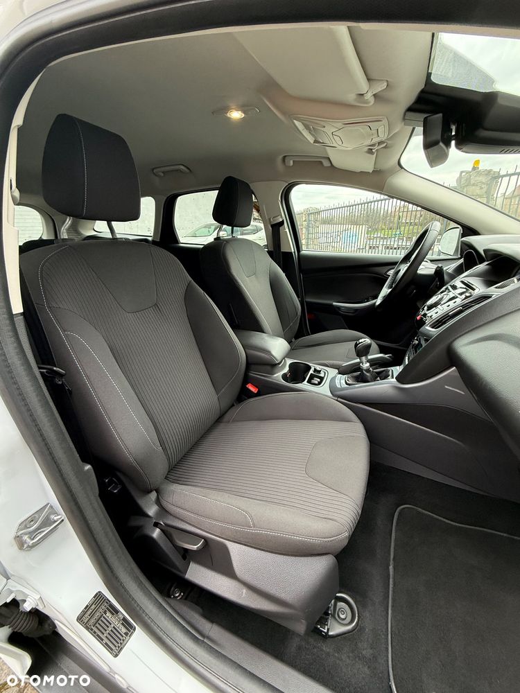 Ford Focus 1.6 TDCi DPF Start-Stopp-System Titanium - 21