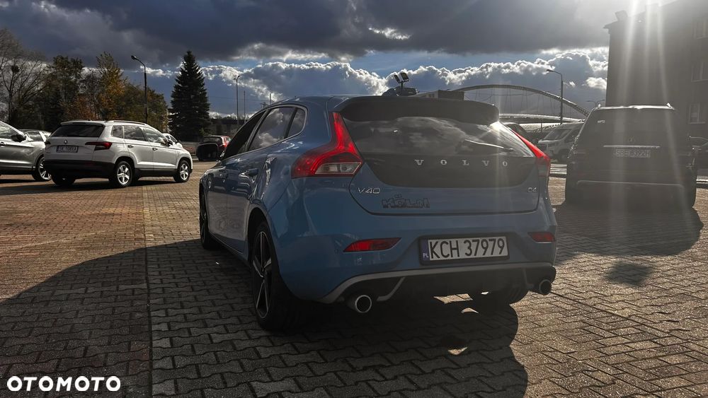 Volvo V40 D4 Drive-E R-Design Summum - 5