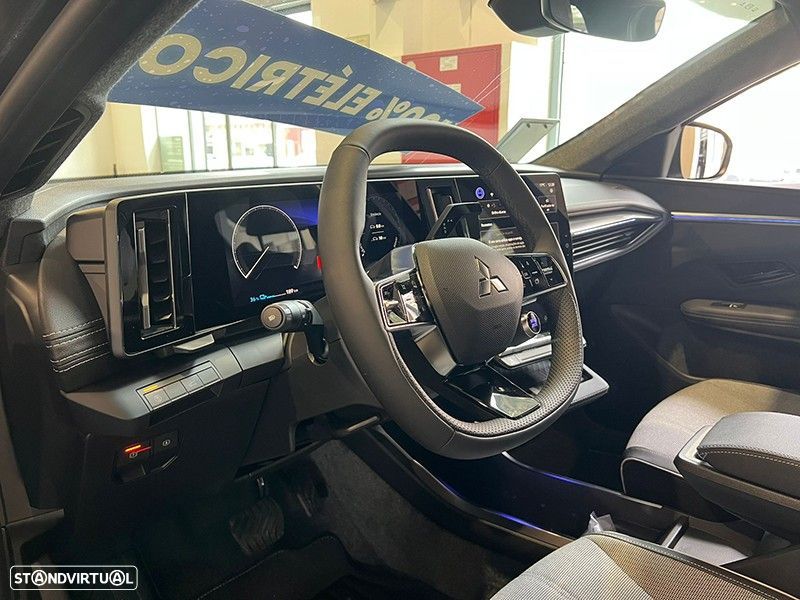Mitsubishi Eclipse Cross 87 kWh Intense - 18
