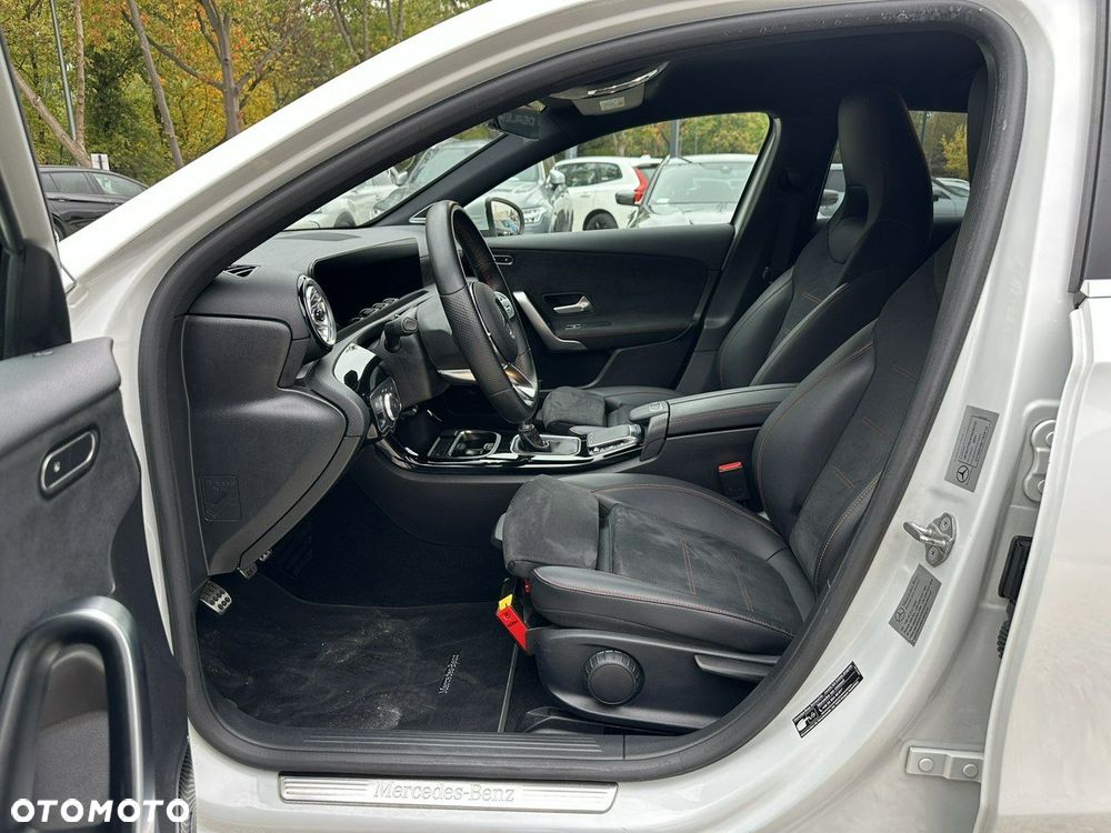 Mercedes-Benz Klasa A 200 d AMG Line - 15