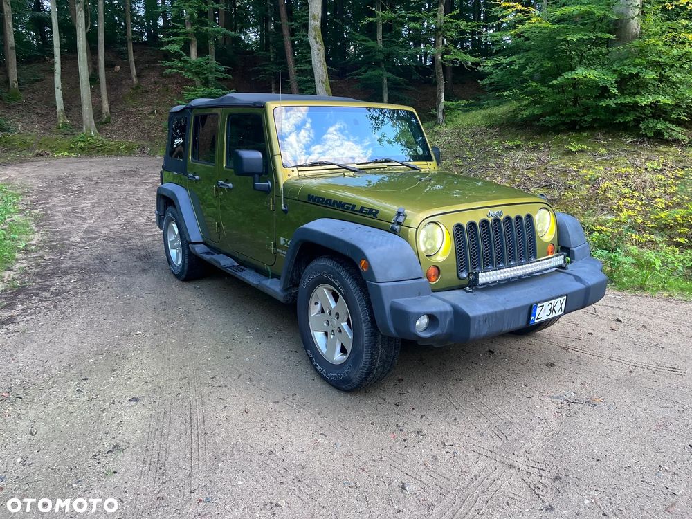 Jeep Wrangler Unlimited 3.8 Automatik Sahara - 2