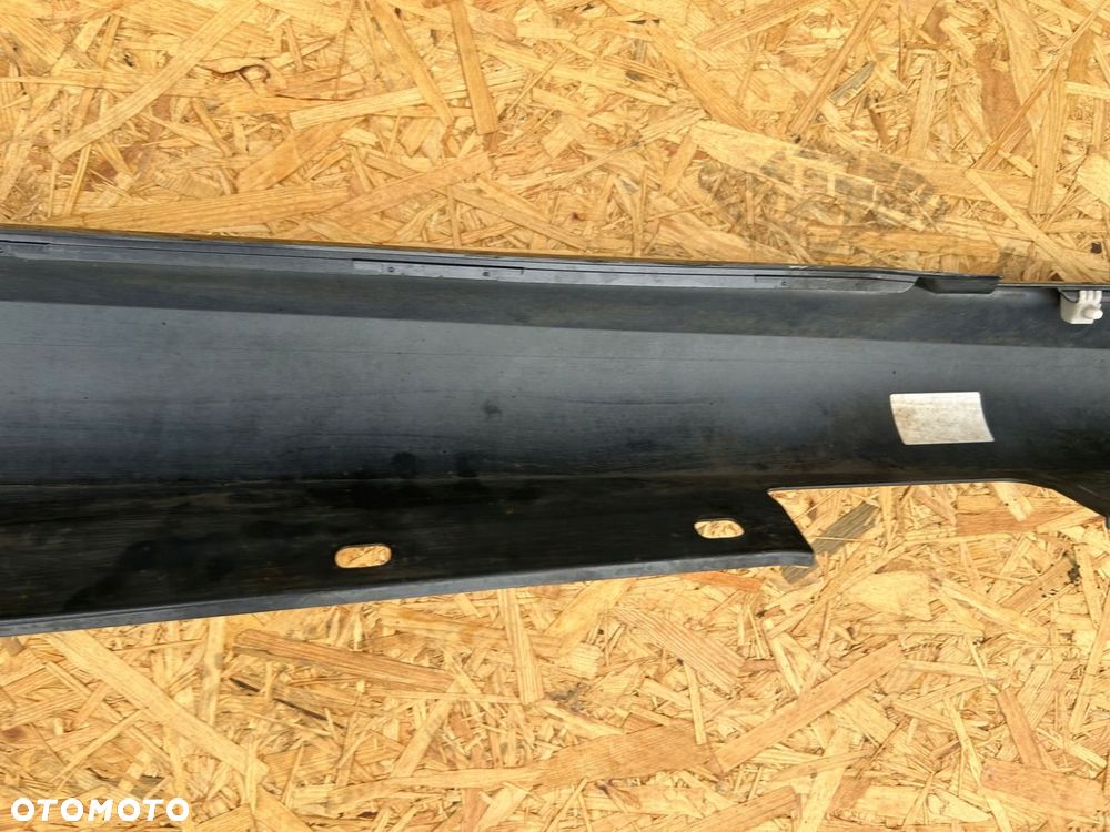 LISTWA NAKŁADKA PROGOWA LEWA AMG 197 MERCEDES W204 A2046981354 - 8