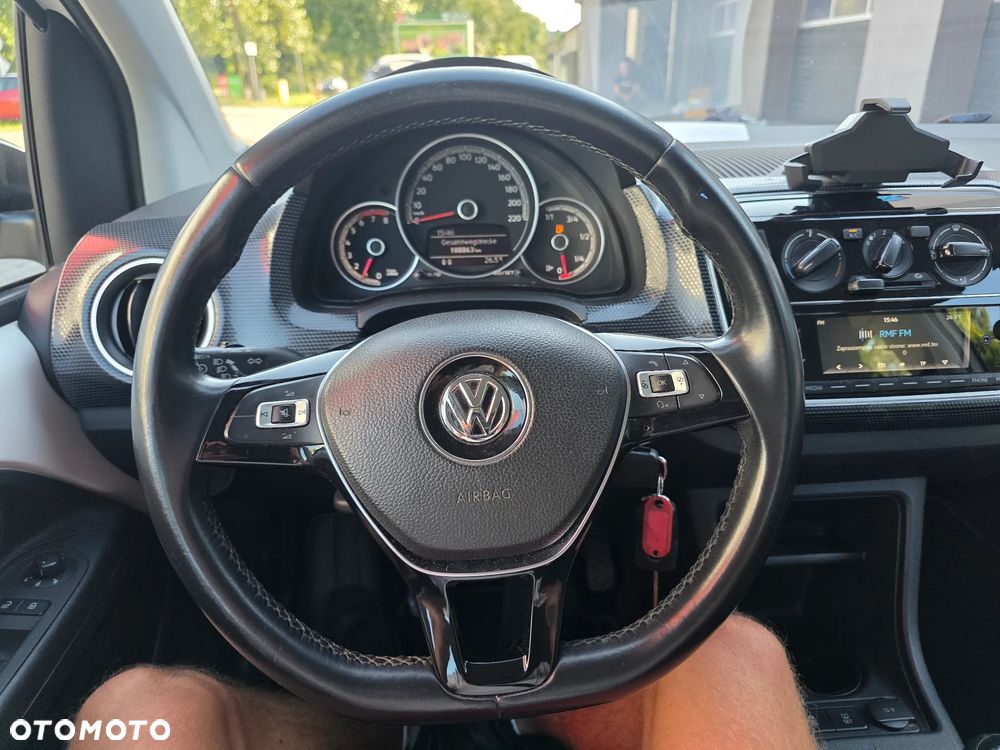 Volkswagen up! 1.0 high - 9