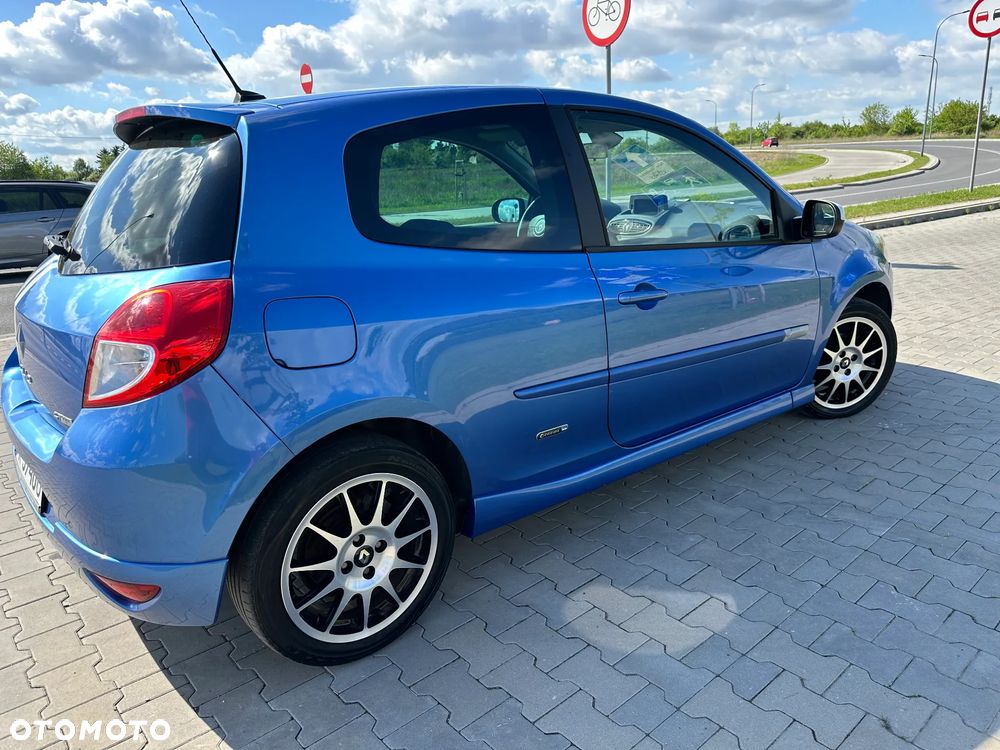 Renault Clio 1.6 16V 130 Gordini - 9