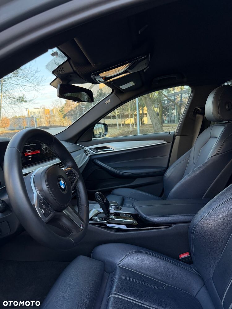 BMW Seria 5 520d xDrive Sport Line - 10