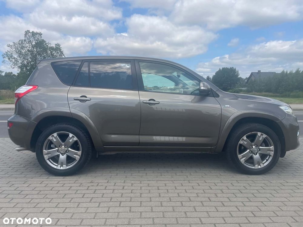 Toyota RAV4 2.2 D-4D 4x4 Executive - 2