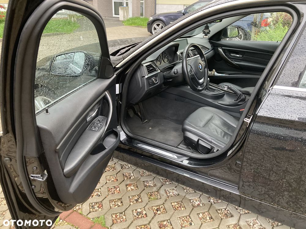 BMW Seria 3 318d xDrive Luxury Line - 20