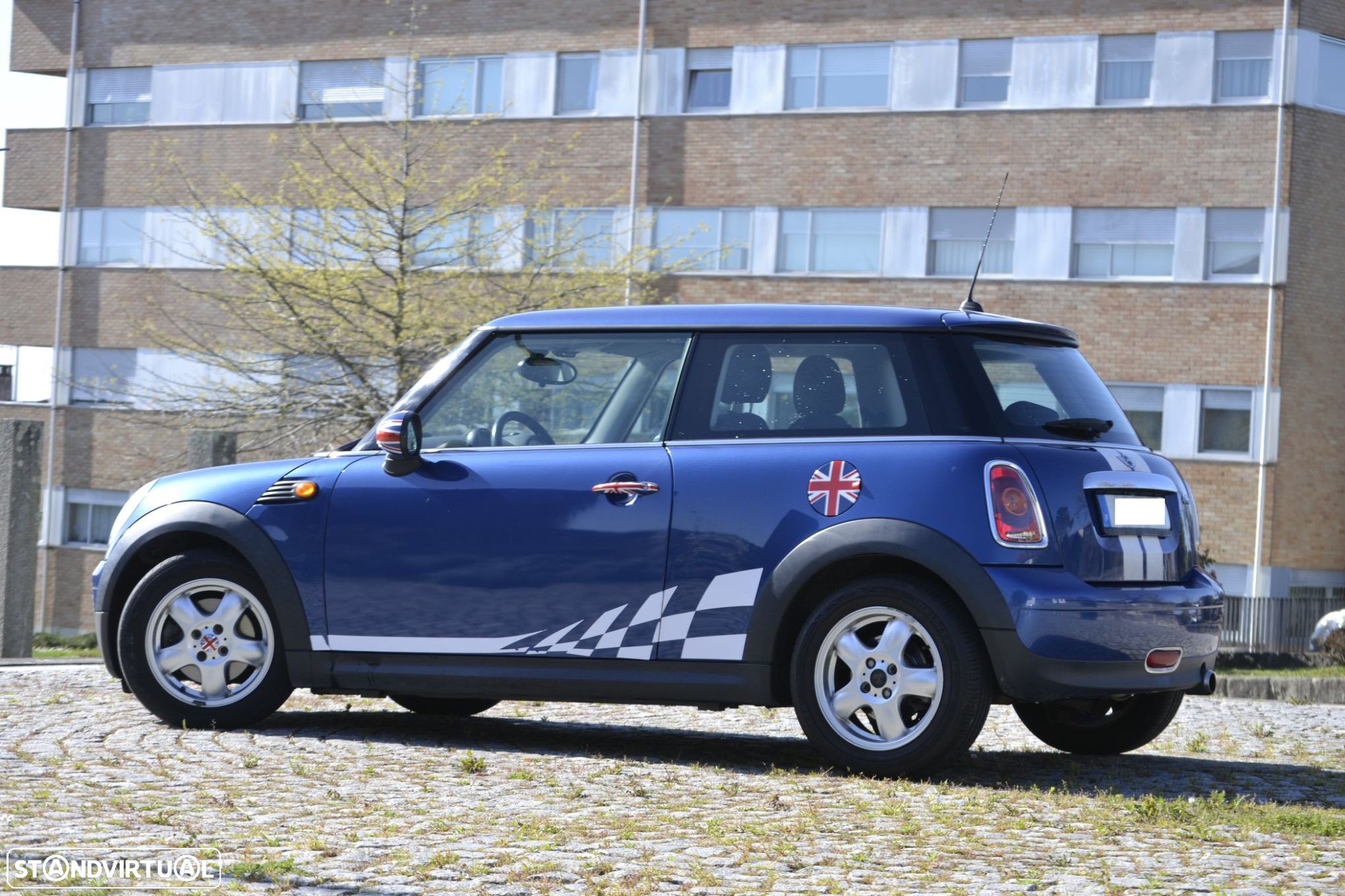 MINI 3 Portas One 1.4 - 8
