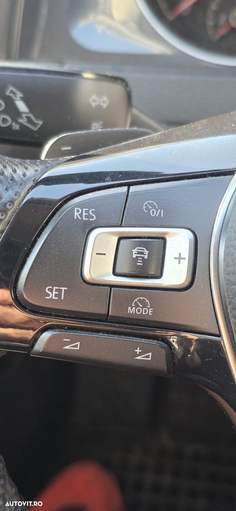 Volkswagen Golf - 12