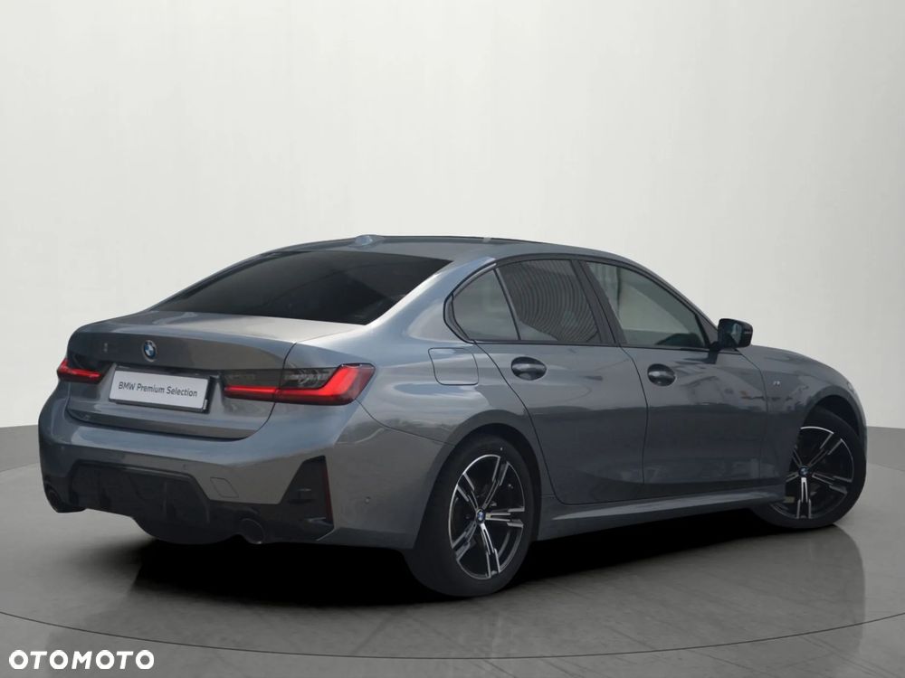 BMW Seria 3 320d M Sport - 3