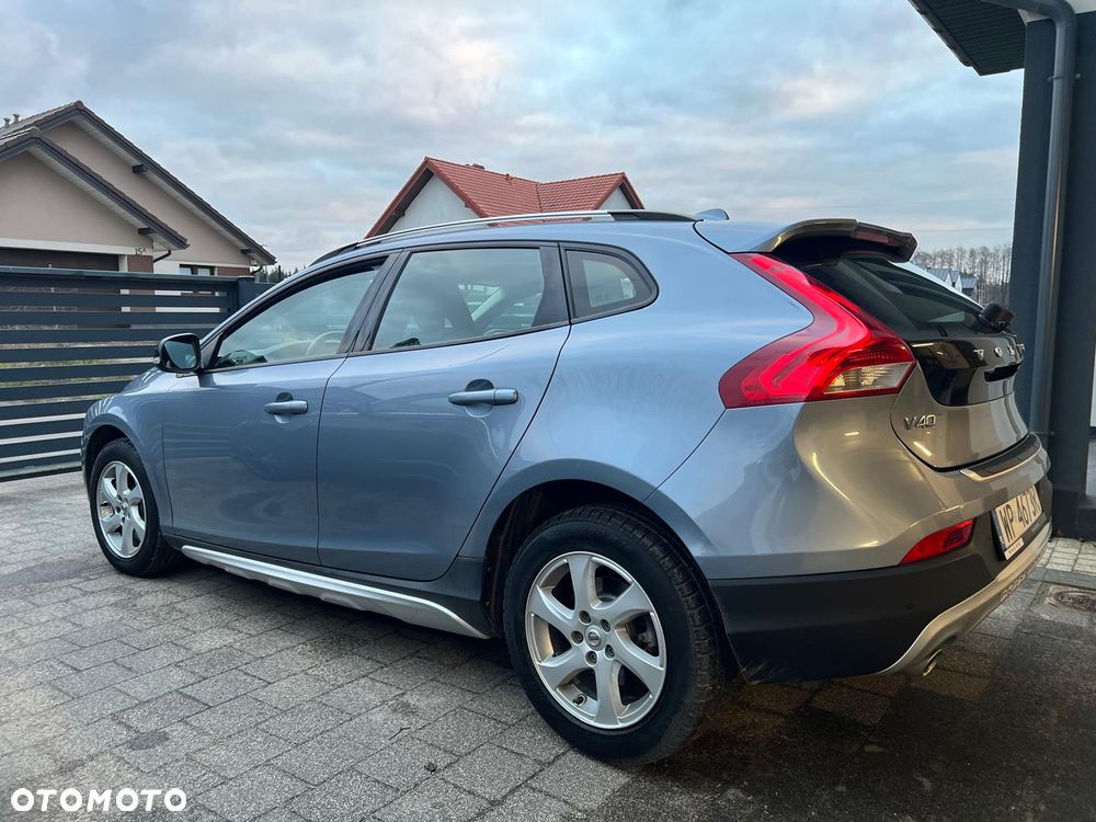 Volvo V40 T3 Drive-E Momentum - 3