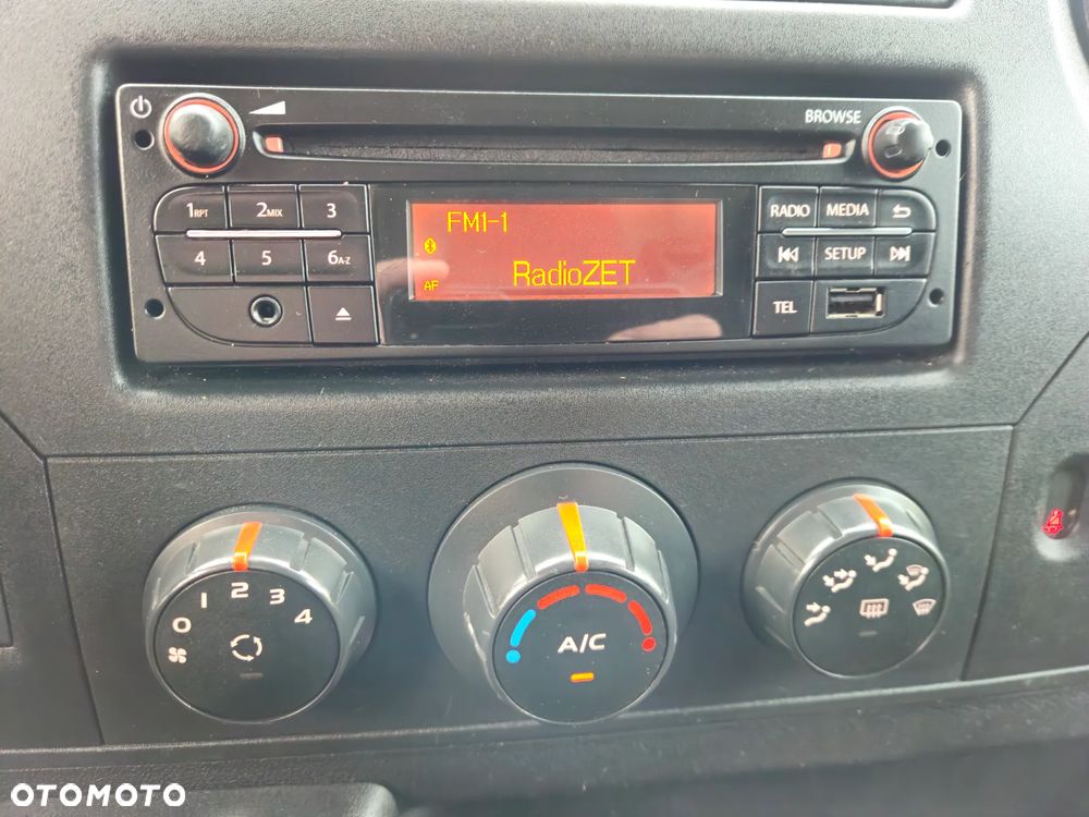 Renault TRAFIC 2.0 dci FULL LED Klima - 8