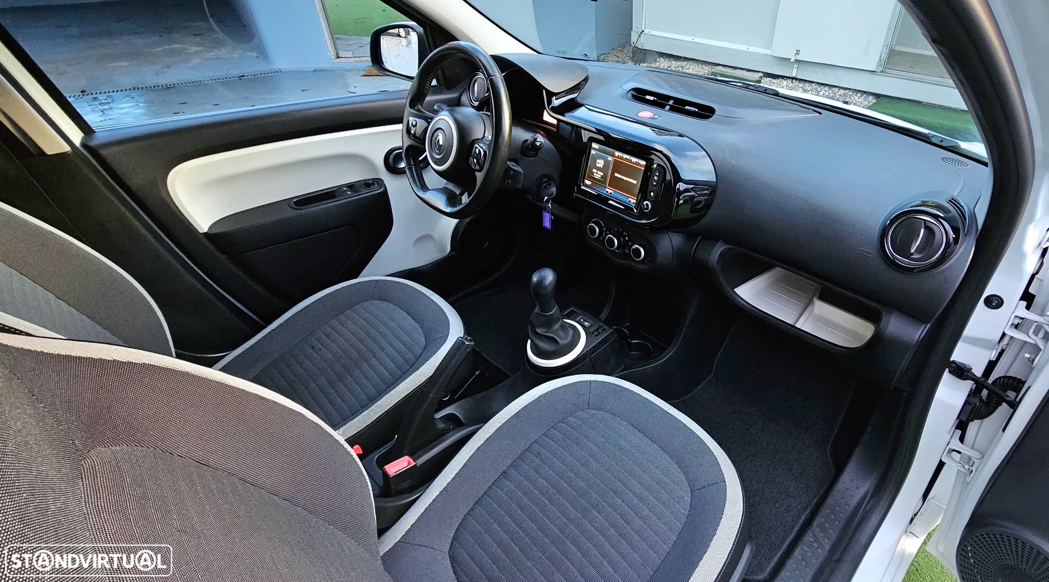 Renault Twingo 1.0 SCe Dynamique - 17