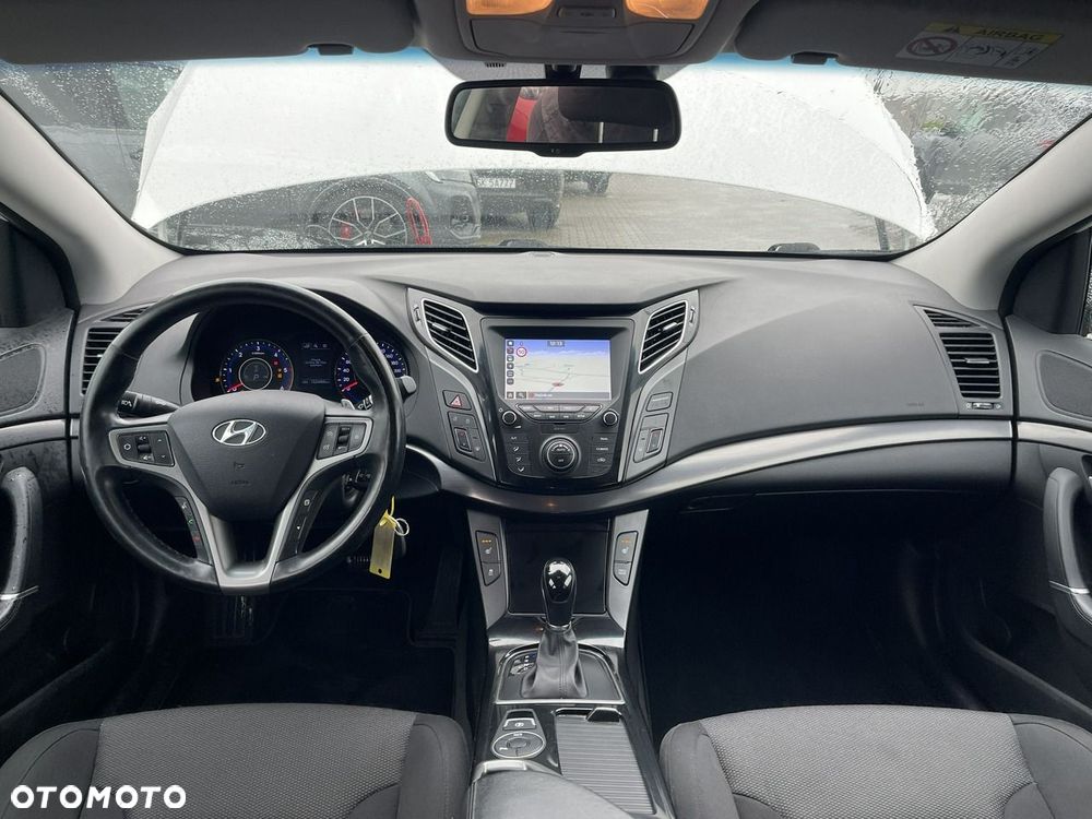 Hyundai i40 Kombi blue 1.6 CRDi DCT Space Plus - 8