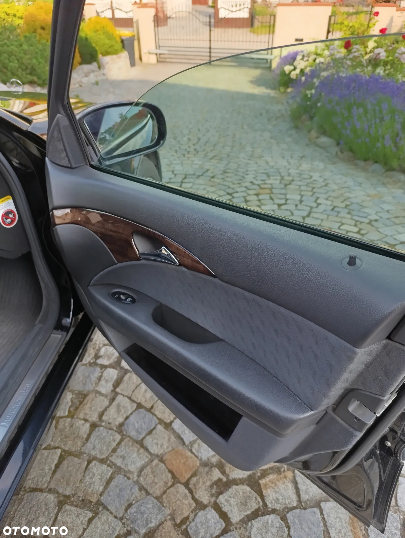 Mercedes-Benz Klasa E - 12