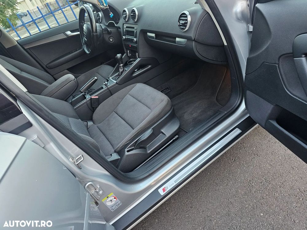 Audi A3 Sportback 2.0 TDI Ambition - 5