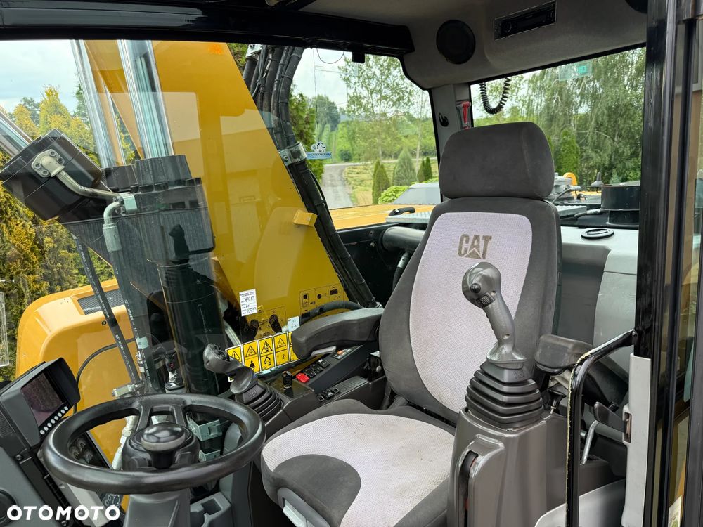 Caterpillar 318 F Super Stan - 13