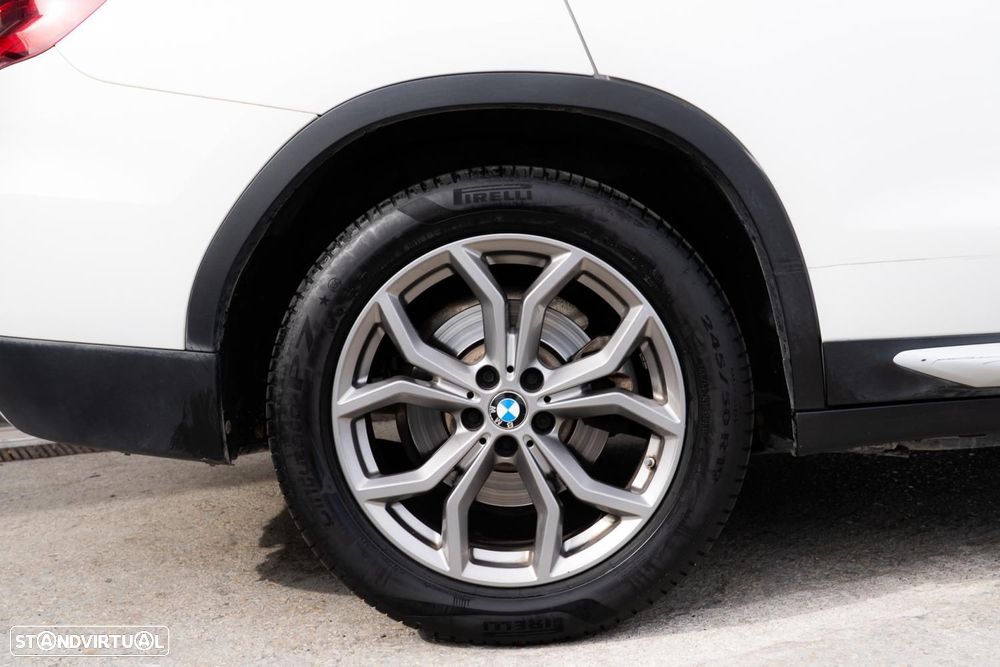 BMW X3 2018 photo 2