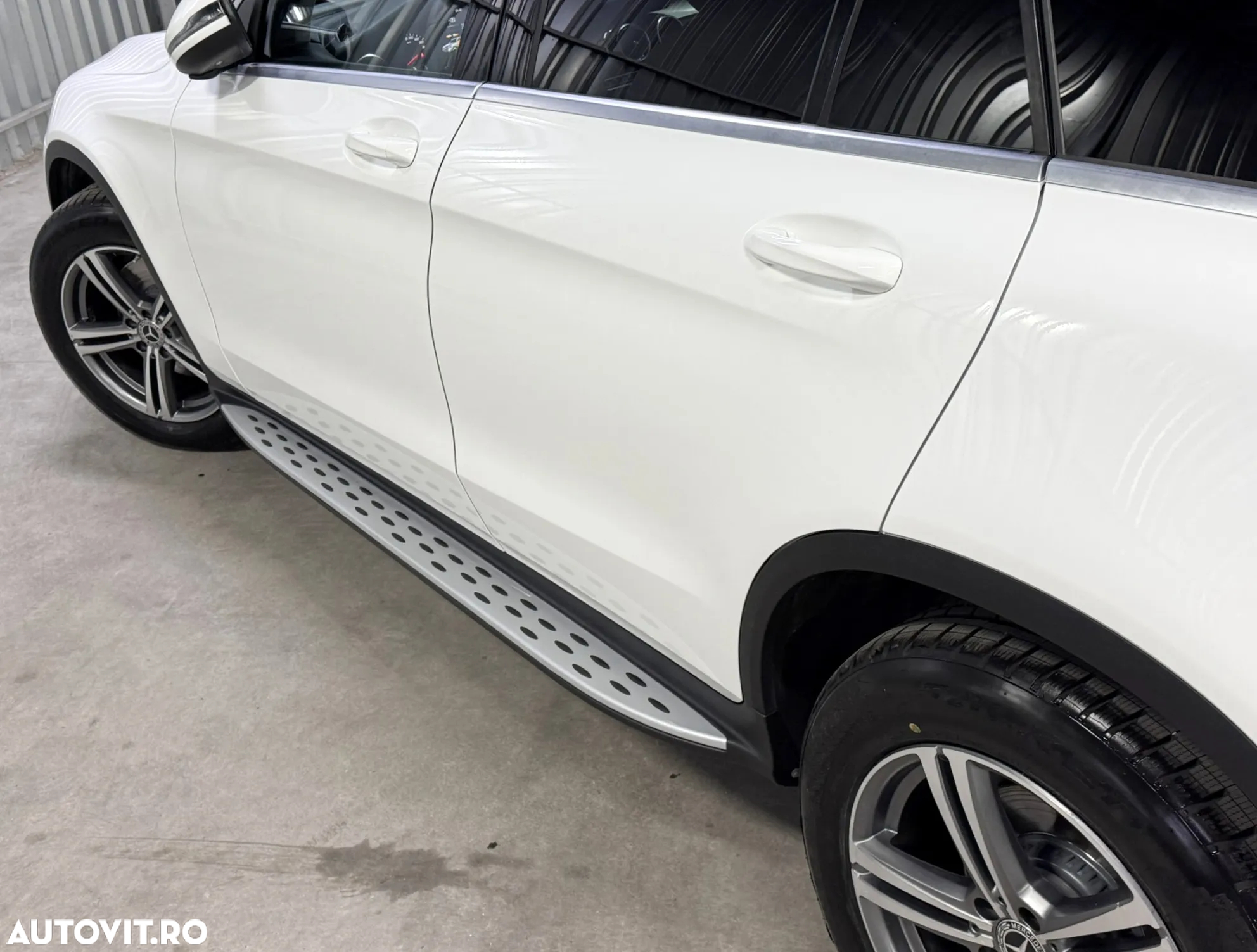 Mercedes-Benz GLC 220 d 4Matic 9G-TRONIC Exclusive - 27